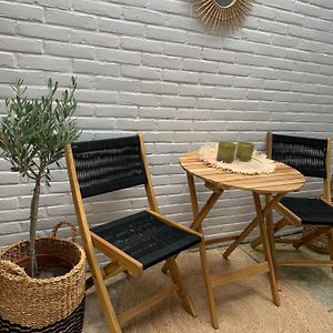 Beach Studio 35 With Private Parking